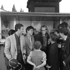 Photo: David McCallum and fans