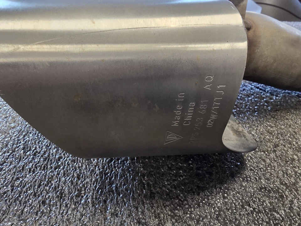 2015-2018 Porsche Cayenne 3.6 Left Exhaust Muffler Tip 95811125100 OEM  - Image 2 of 4