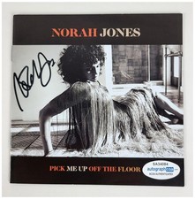 Norah Jones Signed Pick Me Up Off The Floor Cd Cvr LP Album ACOA