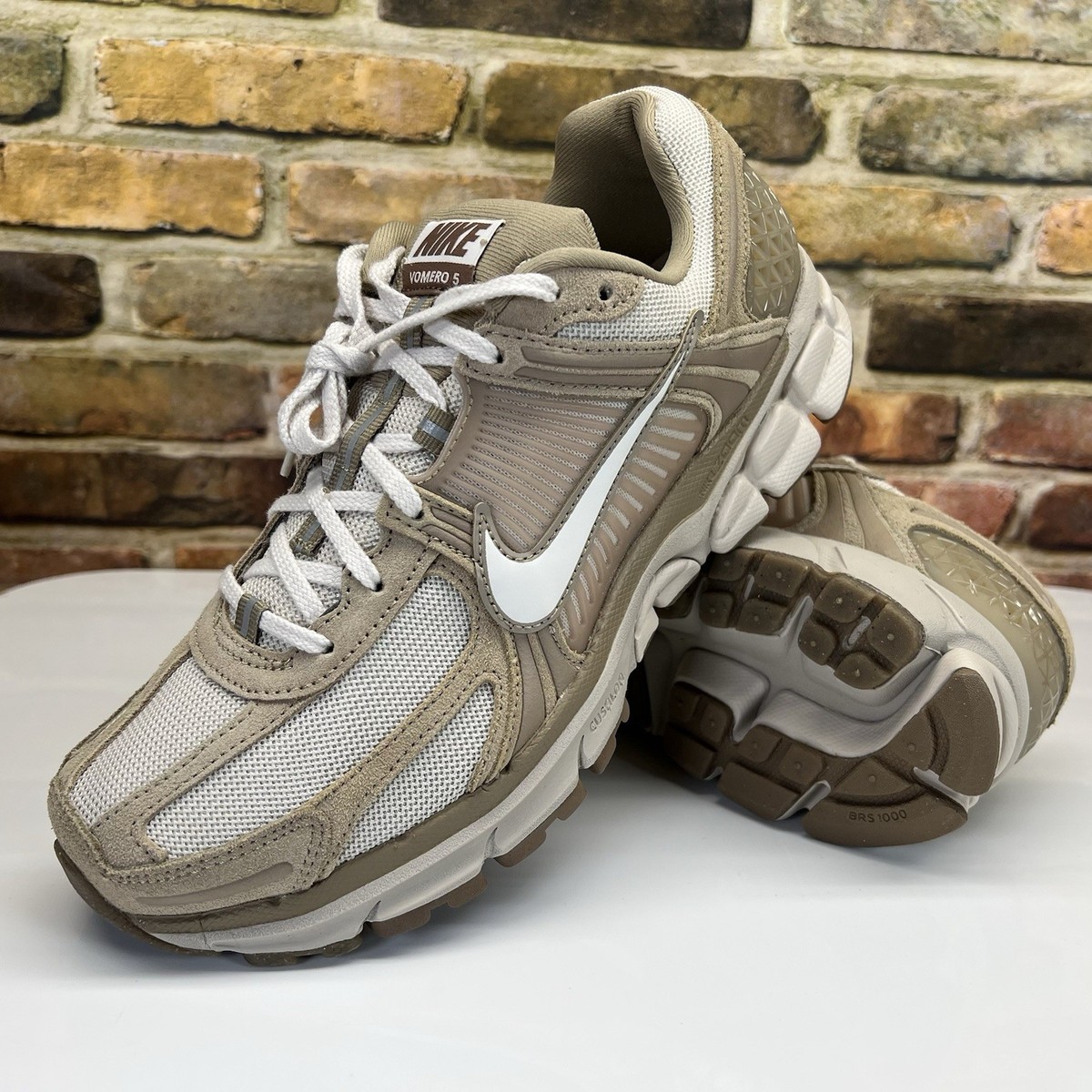 Nike Zoom Vomero 5 Mens Size 11 Khaki Light Orewood Brown Sesame