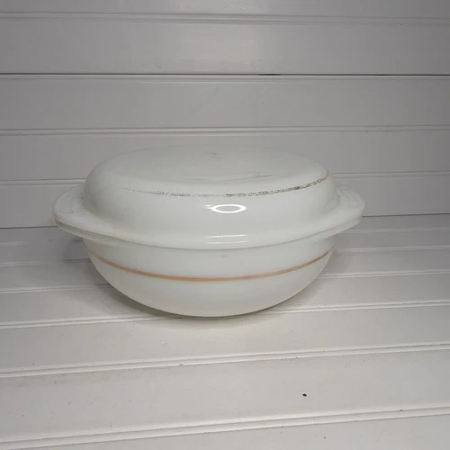 Vintage 1950s Pyrex Gold Band 2 qt Casserole Dish With Lid 024