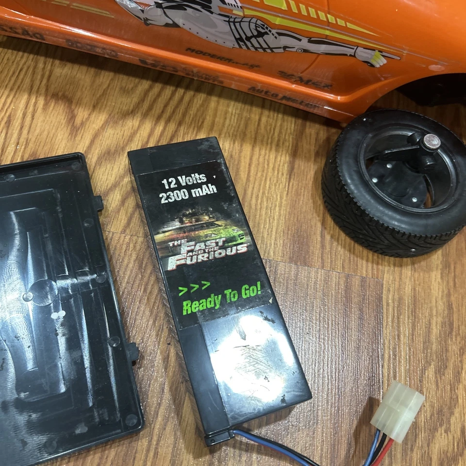 ORANGE 1995 TOYOTA SUPRA JADA TOYS RC CAR  REMOTE  SELLING AS PARTS & REPAIRS  - Image 4 of 4