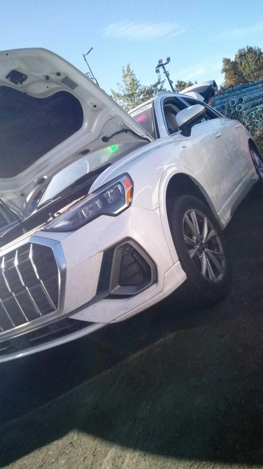 Used Front Bumper Assembly Front fits: 2022 Audi Q3 w/S line appearance option 2 - Image 4 of 4