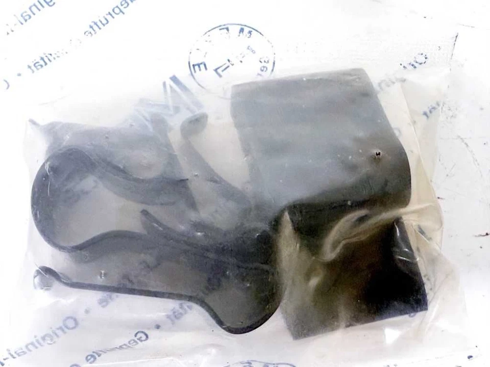 Almohadilla de cuña de montaje de goma superior para radiador Mercedes W123 W124 W126 A1235000012 nueva OEM Foto 4 de 4