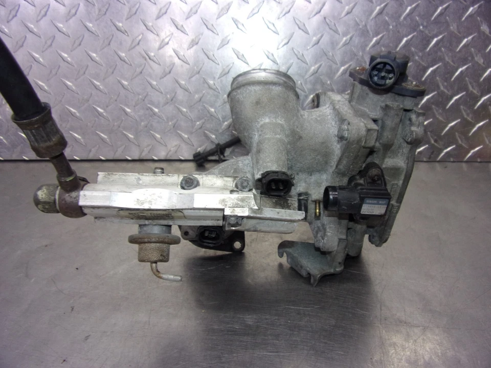 CORPOS DO CORPO DO ACELERADOR 820 A HONDA VTX 1800 C 2003 OEM - Imagem 4 de 4