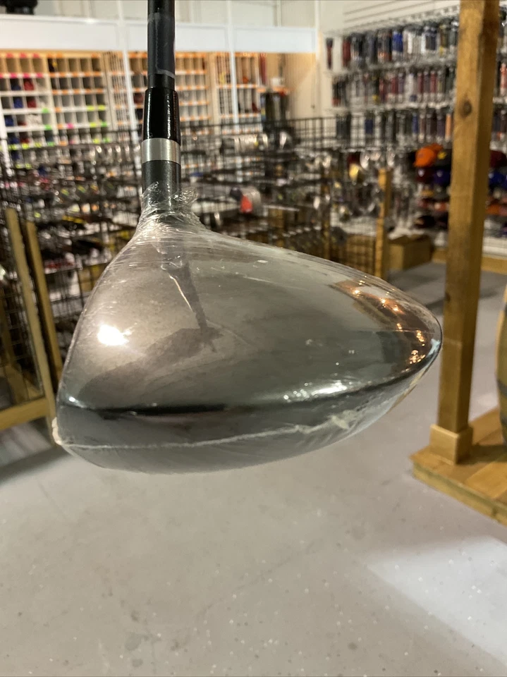 Preowned Wilson ULTRA BLK #3 Fairway Wood Golf Club Seniors Flex Graphite LEFTY  - Image 4 of 4