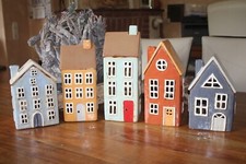 Haus Windlicht, 5 Modelle erhältl. H 18 bis 28 cm, Laterne Haus Keramik