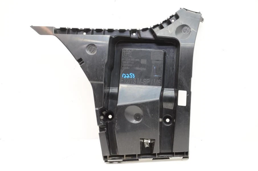 Conjunto de cubierta de parachoques trasero plateado BMW 640I Gran Coupé 2012-2015 Foto 2 de 4