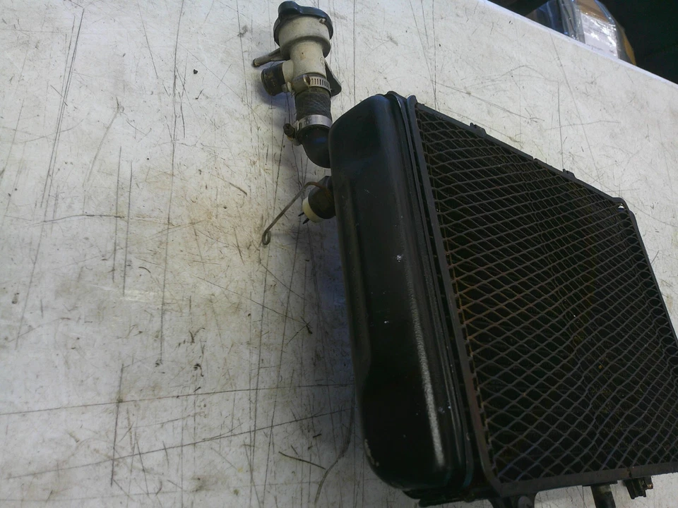 Refrigerador radiador motor Kawasaki Ninja 600r ZX600 1988-1997 Foto 2 de 4