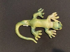 Ganz Rainforest Animal Bean Bag LIZARD Green & Yellow 7" Long