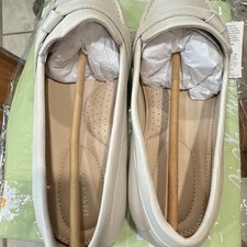 Lands' End Women  s White/Beige Leather Slip-On Comfort Loafer Flats US 9.5