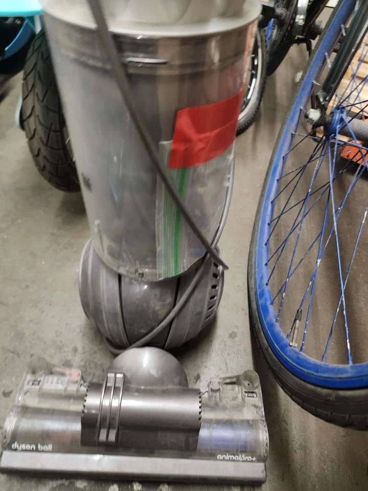 *FOR PARTS* Dyson Ball Animal 3 Upright Vacuum Cleaner 0506 - Image 4 of 4
