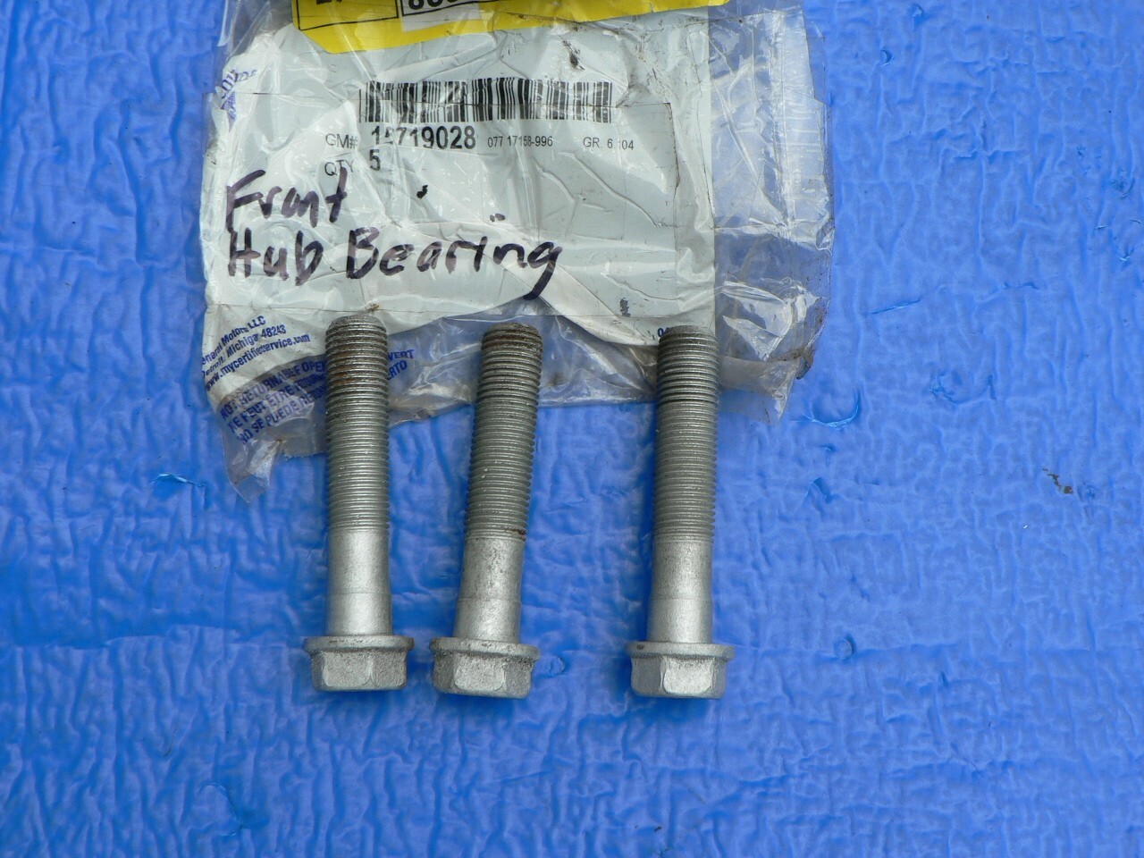 CADILLAC ESCALADE WHEEL BEARING 3 BOLTS GM 15719028 OEM 2016 2020 eBay