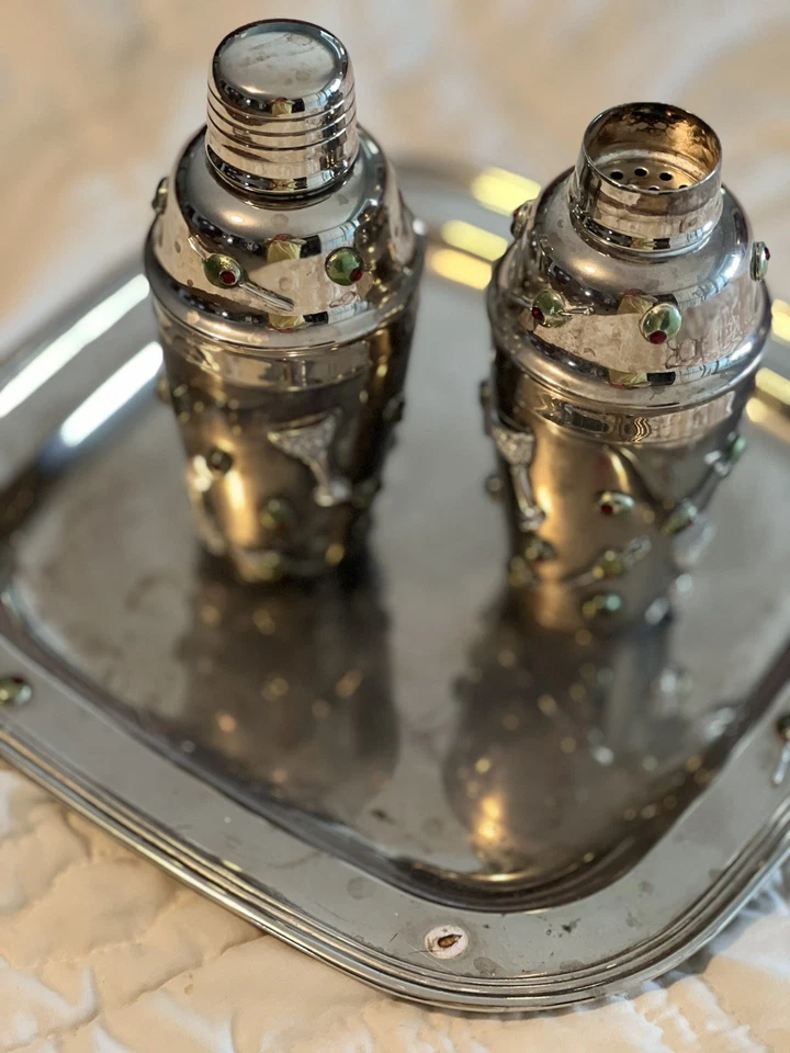 St. john by Marie Gray martini shaker set silver plate - Image 4 of 4