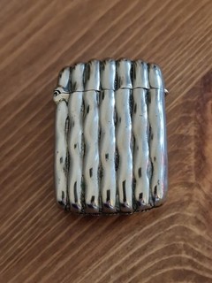 Antique Victorian/Edwardian Silver Plate Vesta Case. Ribbed Design