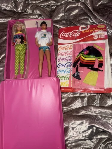 Vintage Barbie Lot Bundle Carrying Case, Dolls And NIB Fashion Pack