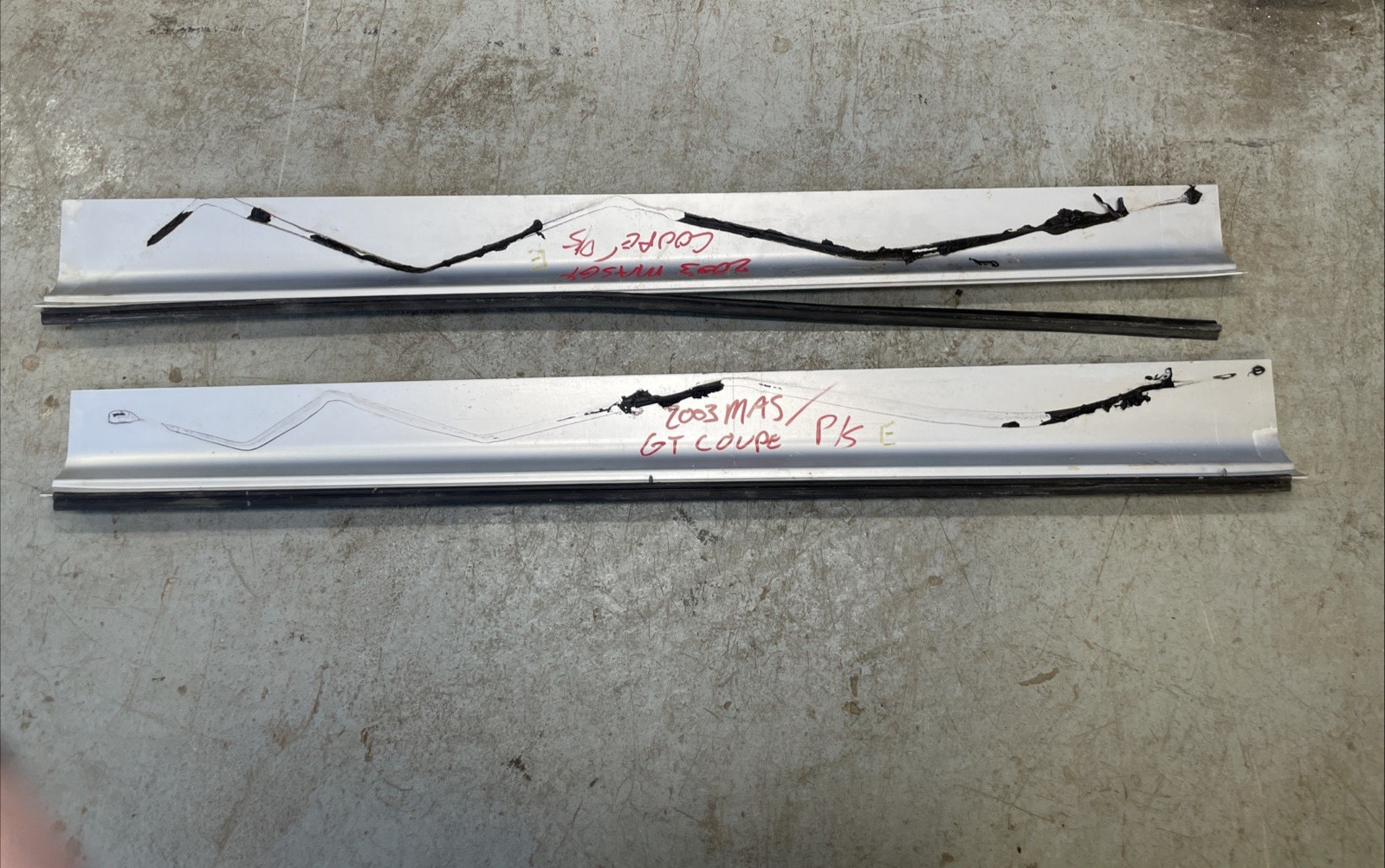 Maserati 4200 GT 2002-2007 Left, right Rocker panels Pair P/N 386100313