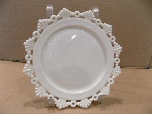 Westmoreland 8 1/4" Ring & Petal Pattern Milk Glass Luncheon Plate Vintage