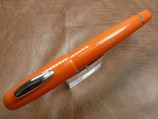 MONTEVERDE USA MEGA FOUNTAIN PEN IN ORANGE EXTRA FINE NIB  NEW IN BOX/WARRANTY
