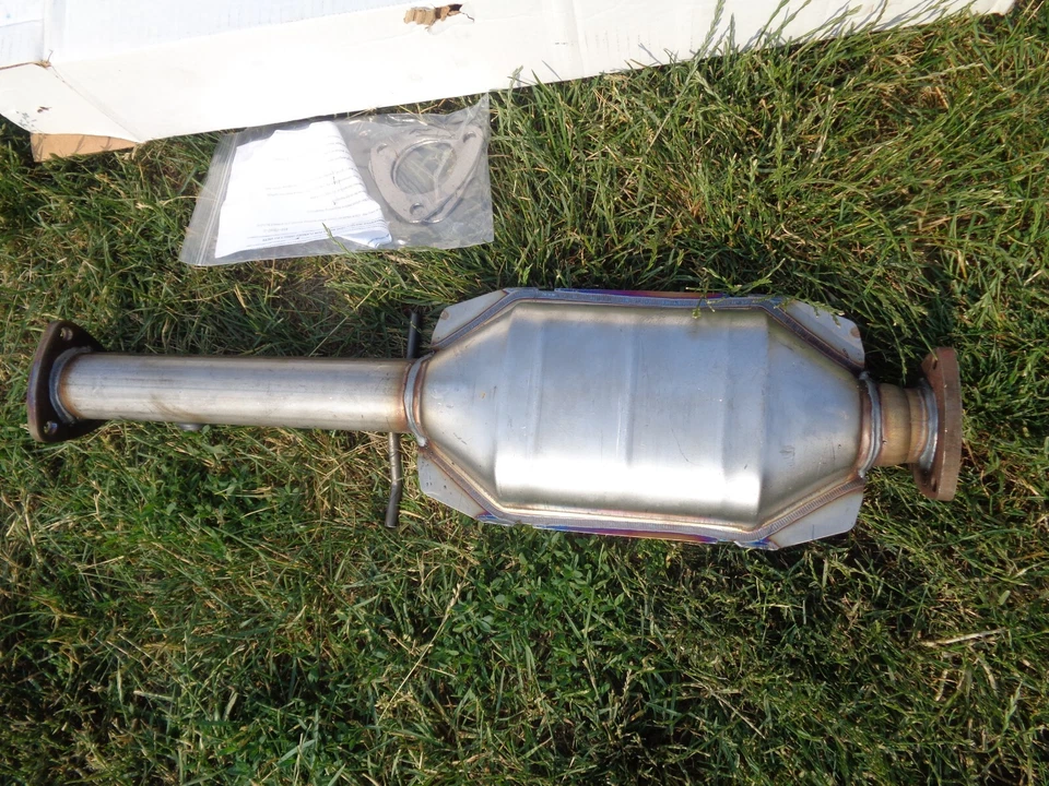 Chevy S-10 2003 GMC Sonoma 2001 2002 2003 convertidor catalítico 2,2 L 1ame642543 Foto 2 de 3