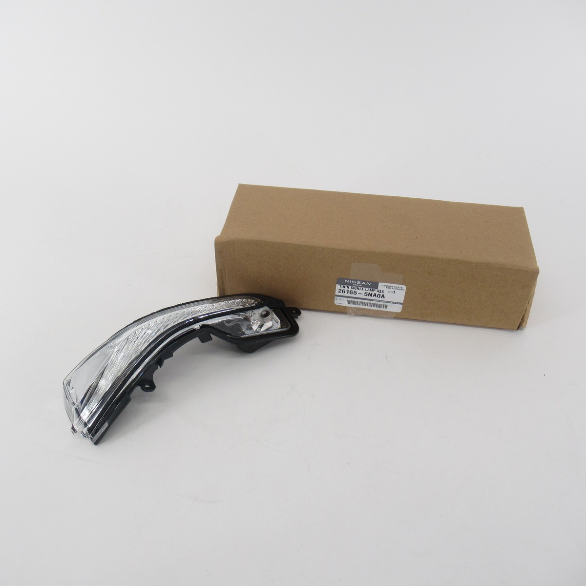 Genuine Nissan Infiniti 26165-5NA0A Driver LH Mirror Turn Signal