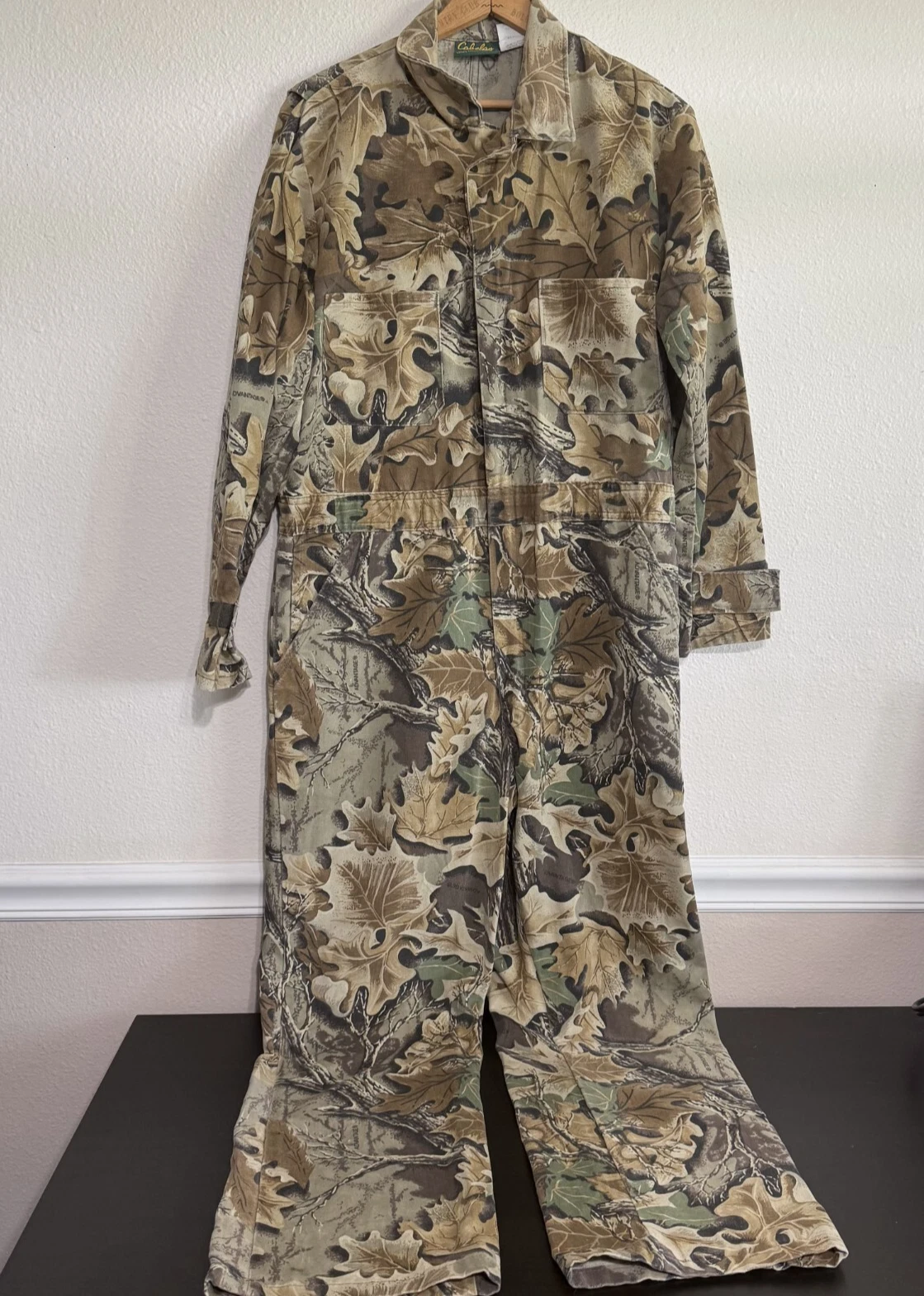 Cabela's Hunting Coveralls Mens Medium Brown Camouflage Pockets Trekking Outdoor