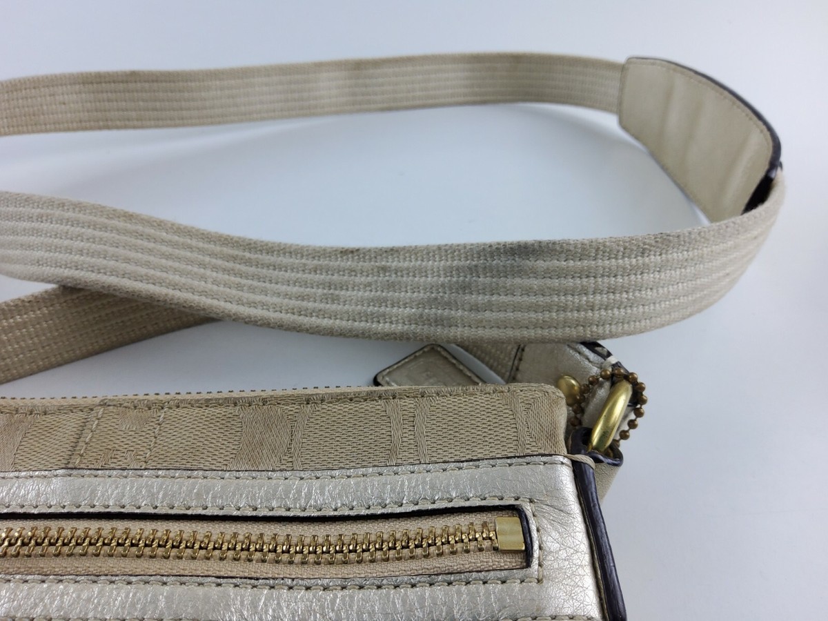 Coach Signature Crossbody 42190 Swingpack Shoulder Handbag Purse