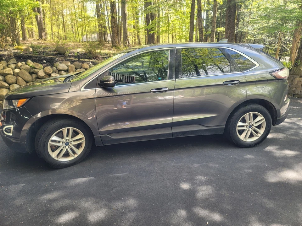 2017 Ford Edge SEL - Image 2 of 4