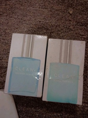 Fresh Perfumes (2) Smells Awesome 
