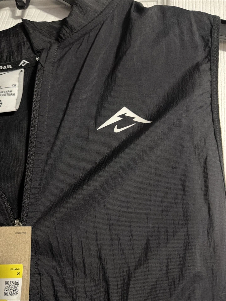 🔥NWT🔥 Mens Nike Trail Aireez Running Hiking Packable Vest FN4004-010 Size S - Image 2 of 4