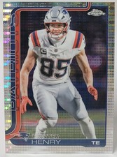 2025 Topps Chrome Hunter Henry #209 Pulsar Refractor New England Patriots