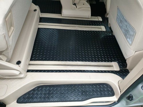 CUSTOM FIT TOYOTA ESTIMA CAR FLOOR MATS IN RUBBER FROM 2006 ONWARDS 11 PIECES - Picture 5 of 11