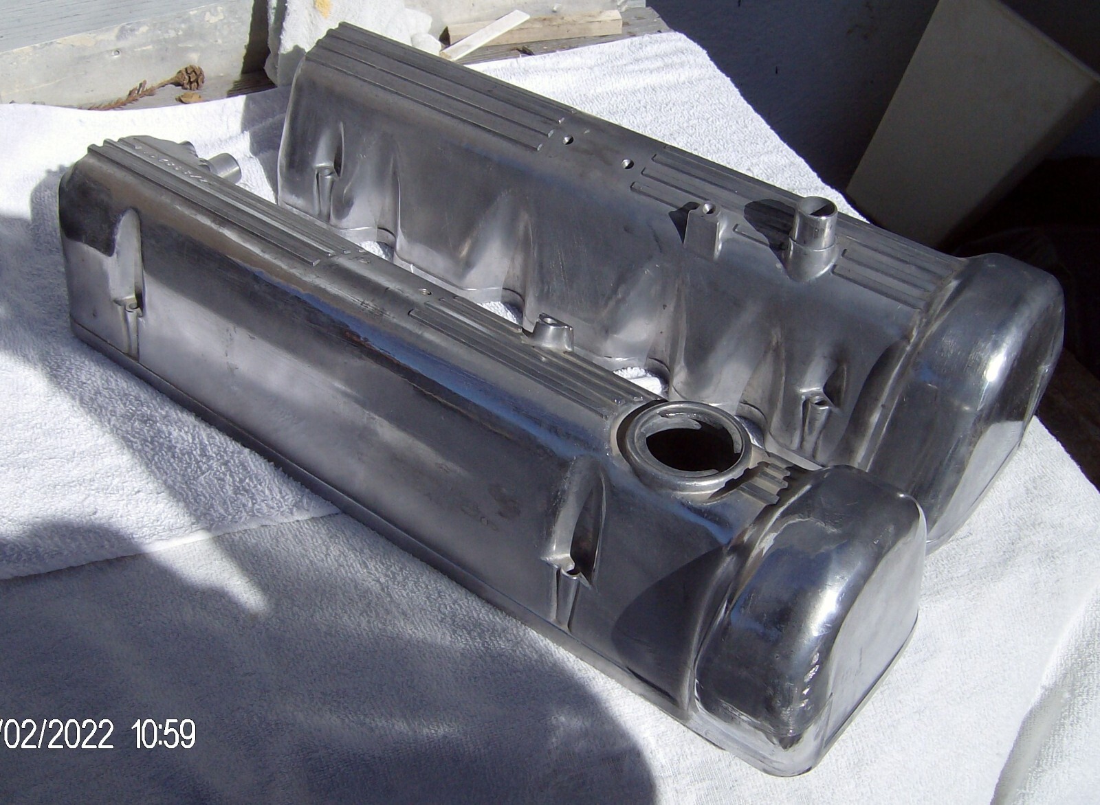 POLISHED MERCEDES VALVE CAM COVERS W126 R107 500SEC 560SEC 420SEL 380SL