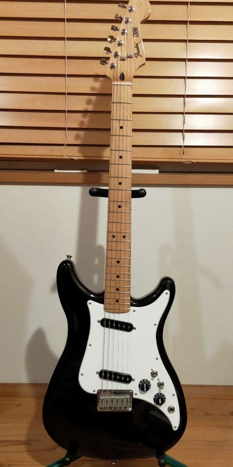 Fender LEAD Ⅱ Electric Guitar Black w/soft case Electric Guitar Deals