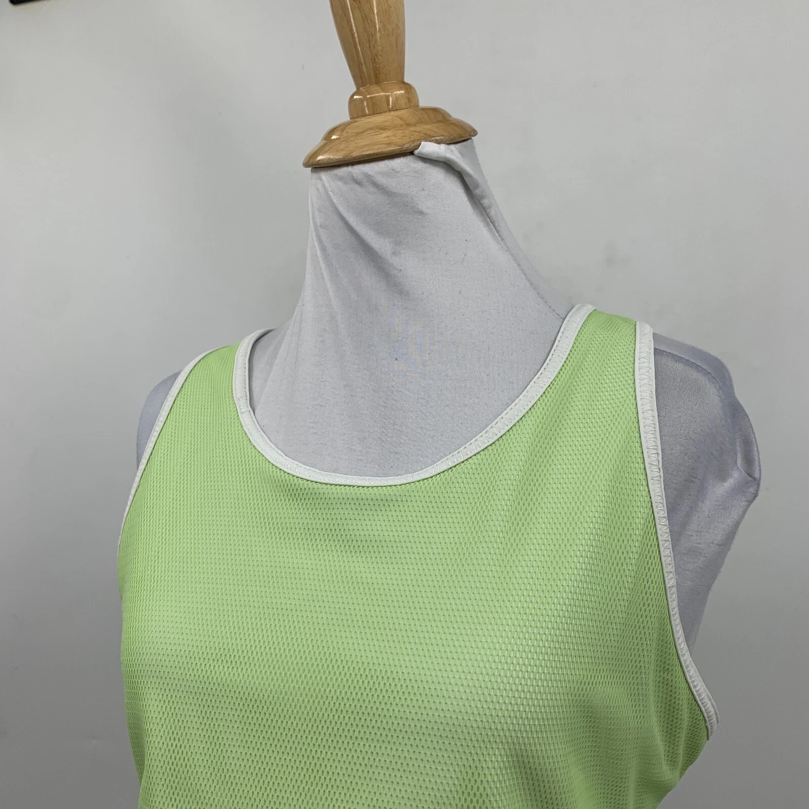 fabletics no bounce mesh overlay tank-bra