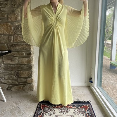 princess polly frederica plunge maxi dress Princess Polly Women's Frederica Plunge Neck Maxi Dress - Green
