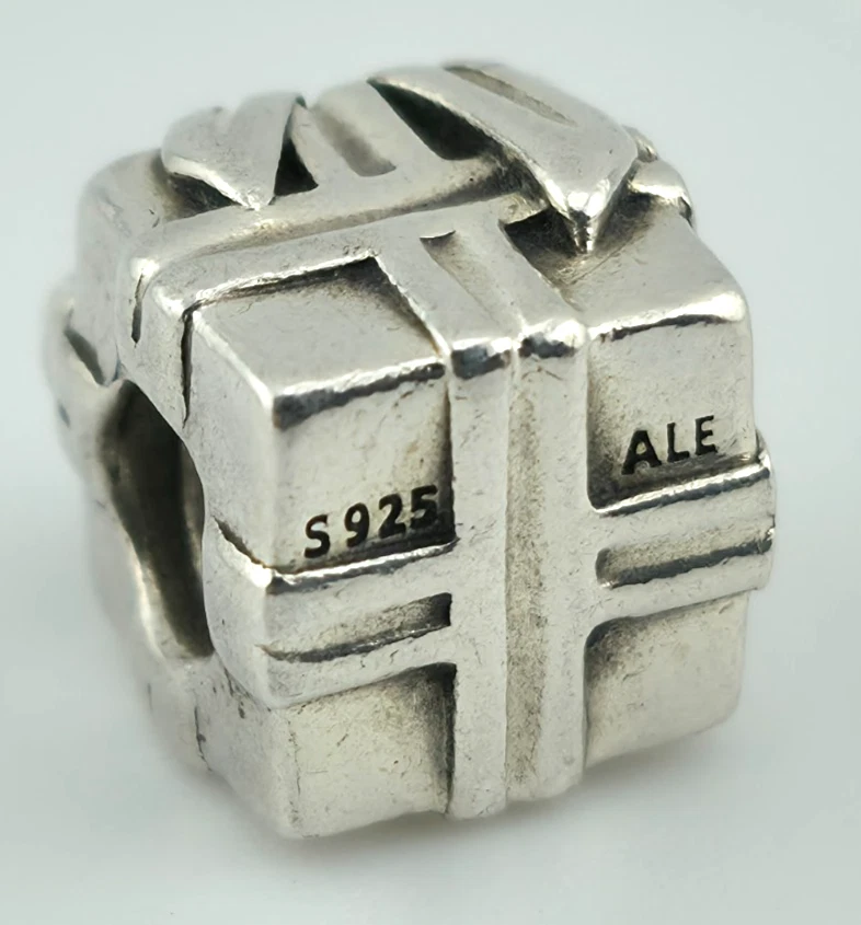 Pandora Silver Star Christmas Present Charm S925 ALE - Image 3 of 3