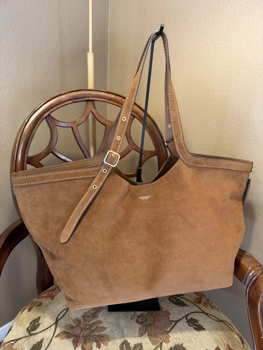 COACH コーチトートバッグ 8K52 スウェード シグネイチャー ブラウン 25+ Coach Suede Tote Bags for Women for sale | Updated Oct 2026