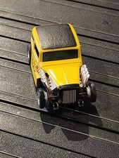 Tyco 32' Ford Vicky Yellow and Black HO Scale Slot Car