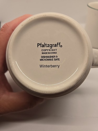 Lot 2 Pfaltzgraff Winterberry Christmas Mugs 4” Tall EUC - Picture 7 of 7