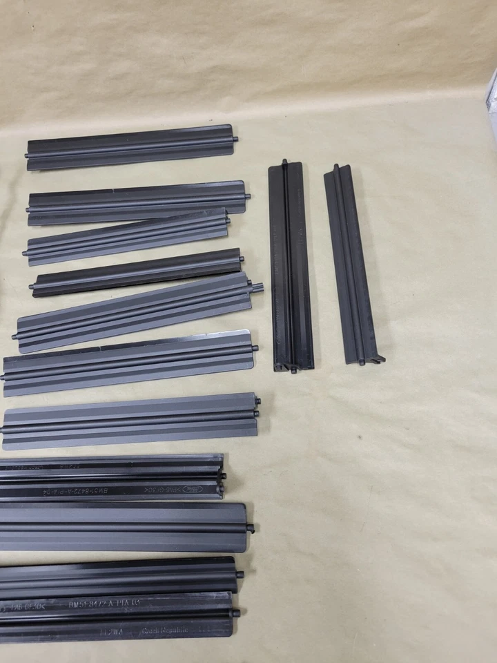 2014 福特福克斯快门套件原始设备制造商 Fomoco BM5Z-00810-A — 第 3/4 张图片