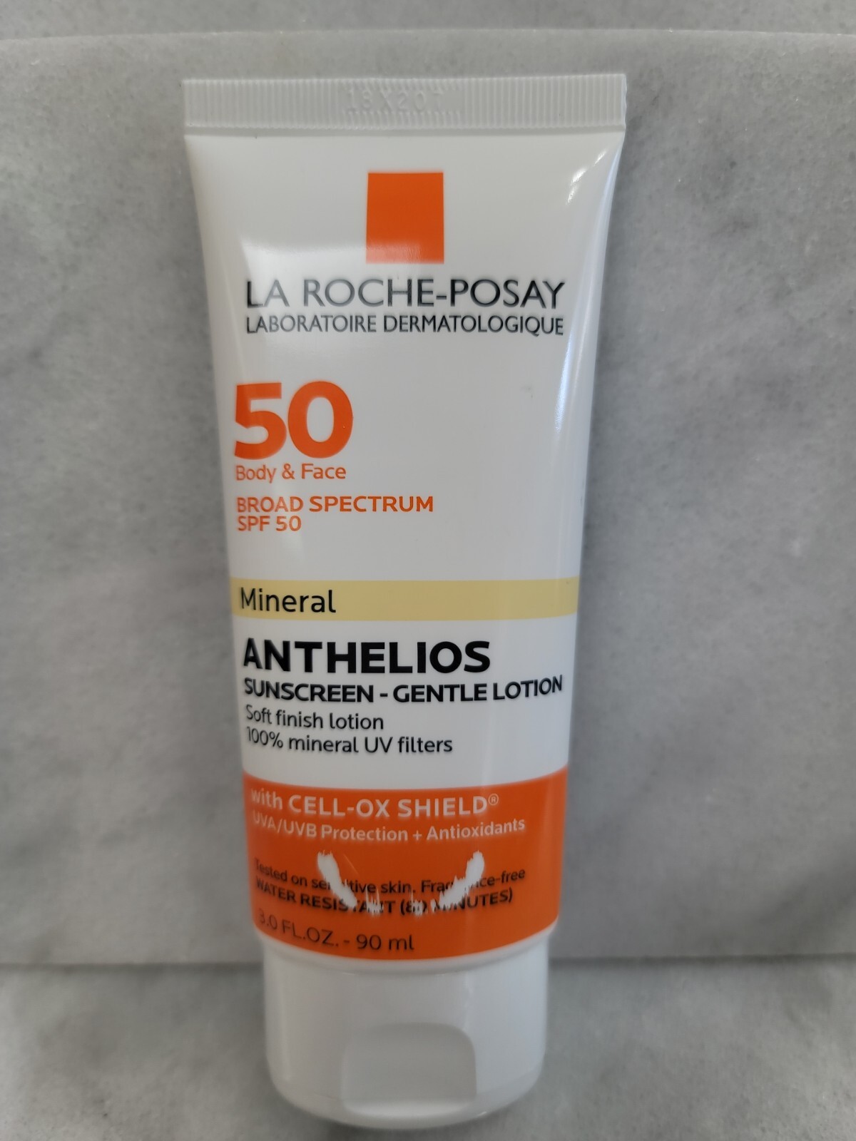 La RochePosay Anthelios 50ミネラル日焼け止めローションフェイス3オンスEXP 2025