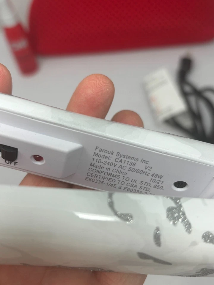 CHI 1 Inch Ceramic Hairstyling Iron Silver Camo CA1138 w/ Case and Iron Guard - Image 4 of 4