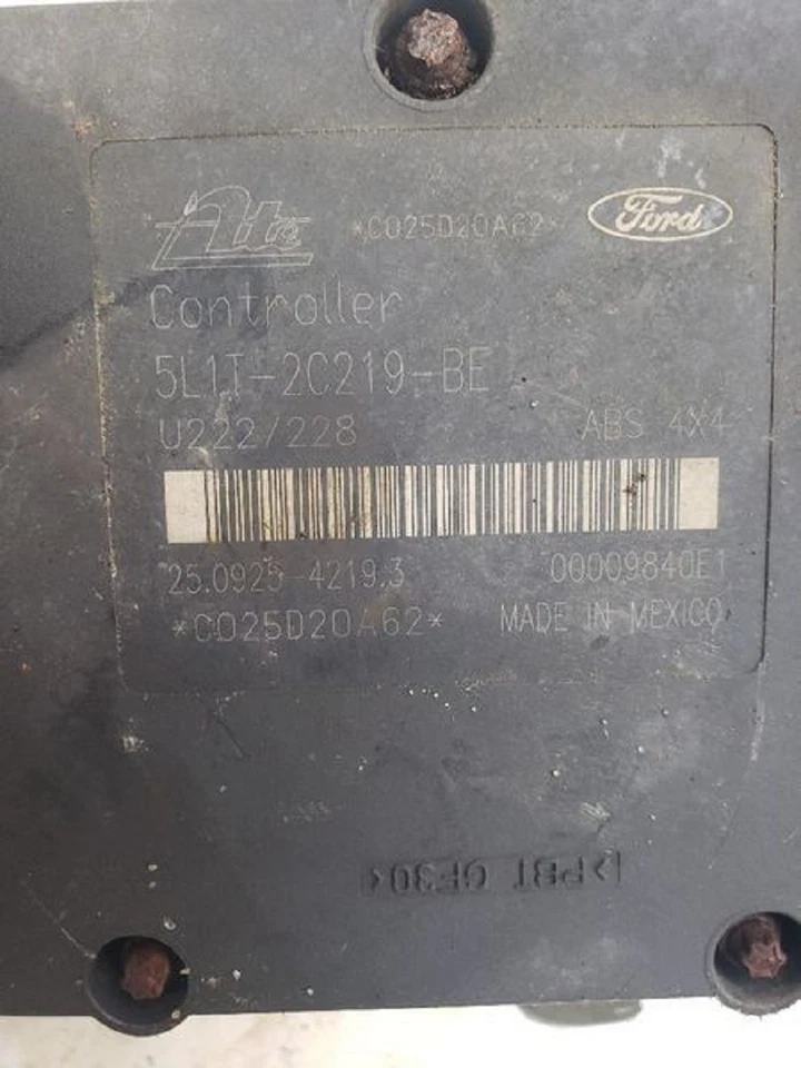 Bomba actuadora de freno antibloqueo ABS Ford Expedition 2005-2006 OEM  Foto 3 de 4