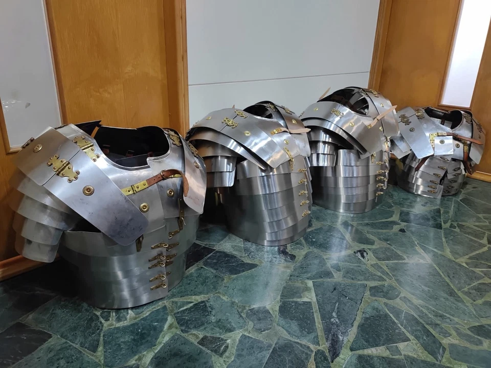 Roman Lorica Segmentata ,Shoulders Armor Brass Trimmed Lorica Segmentata Double - Image 4 of 4