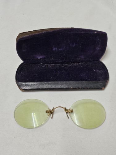 ANTIQUE NOSE PINCH FRAMELESS GLASSES - Smartset -Tinted Lenses - Gold Nose Piece