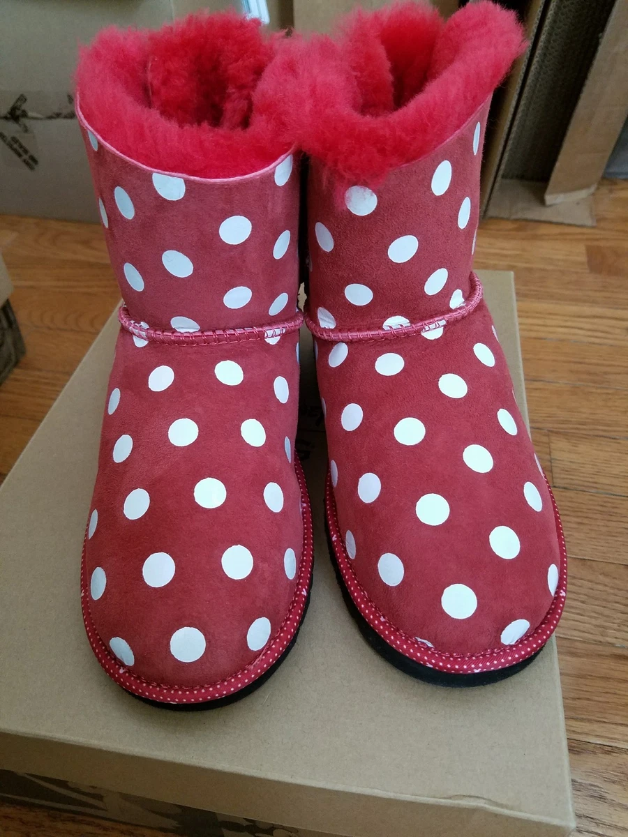 Mickey mouse shop ugg boots