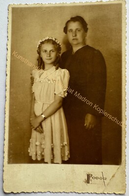 orig. Photo postcard photograph child children around 1930 girl mother
