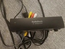 RadioShack 15-1244 RF Modulator 120V AC 60HZ 4.5W Audio Video Powered Switch Box