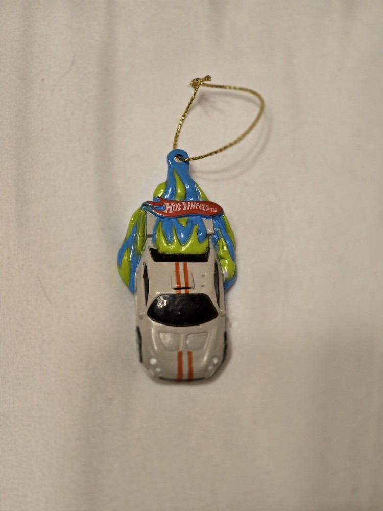 Mattel 2005 Hot Wheels Cars  1 Holiday Ornaments